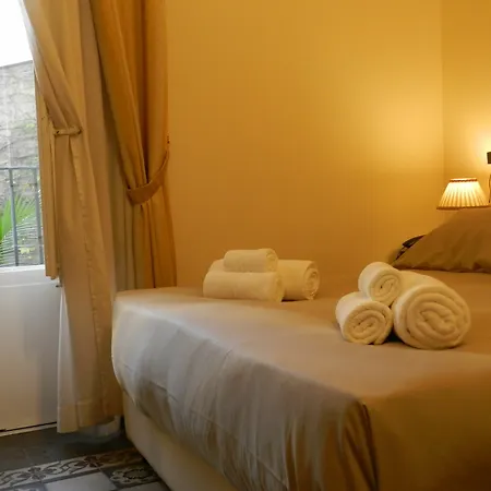 La Vecchia Palma Bed and Breakfast Κατάνια